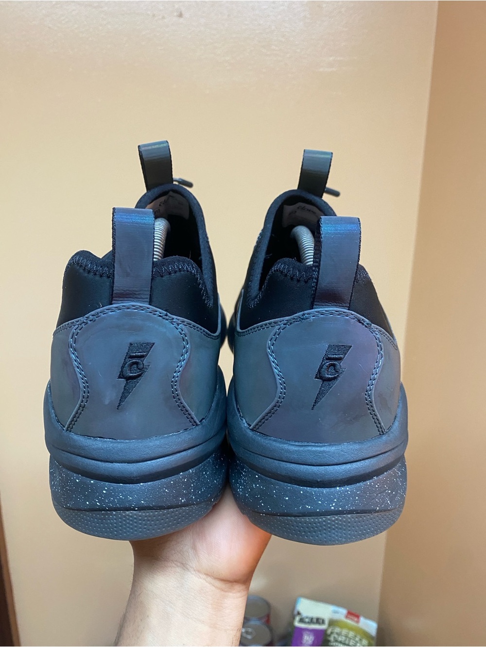 Clove Classic Commuter Limited Edition Men’s Nursing Sneakers “Onyx Flash” SZ 12 - Picture 13 of 16